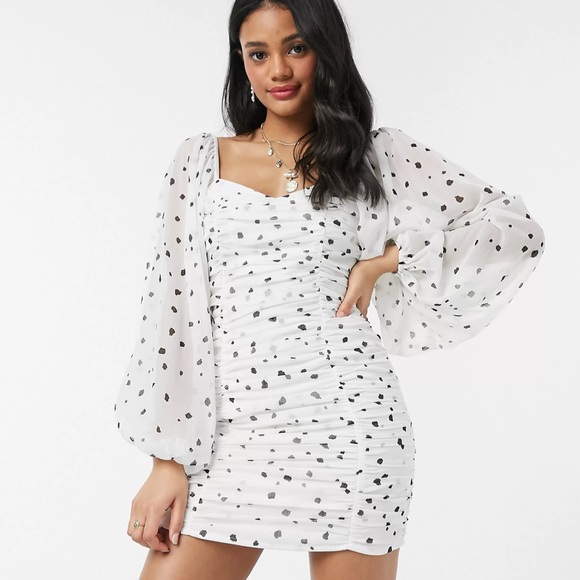 ASOS DESIGN ruched bodycon mini dress with balloon sleeves in polka dot size 10 - Picture 3 of 9